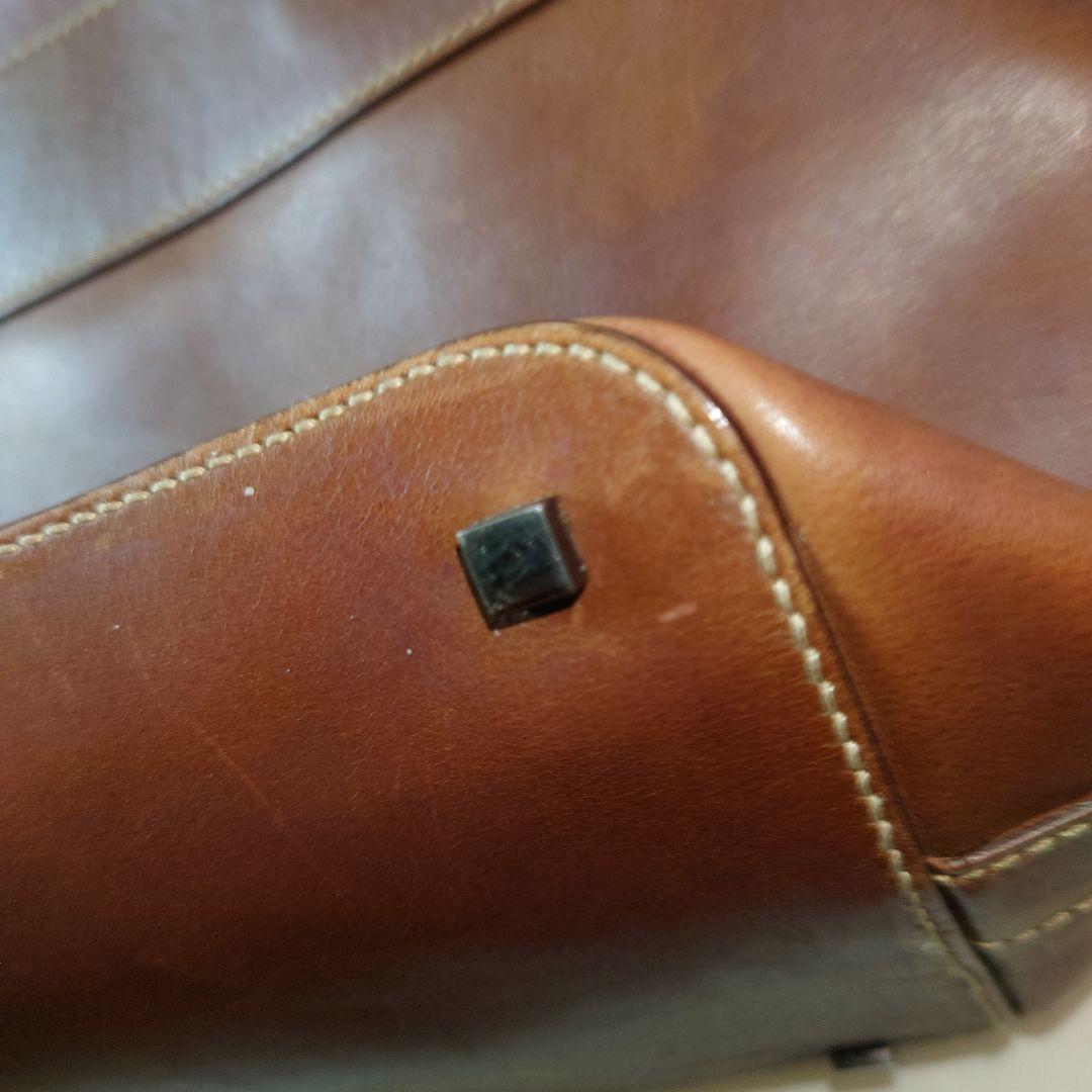 GUCCI ブラウンレザーショルダーバッグ