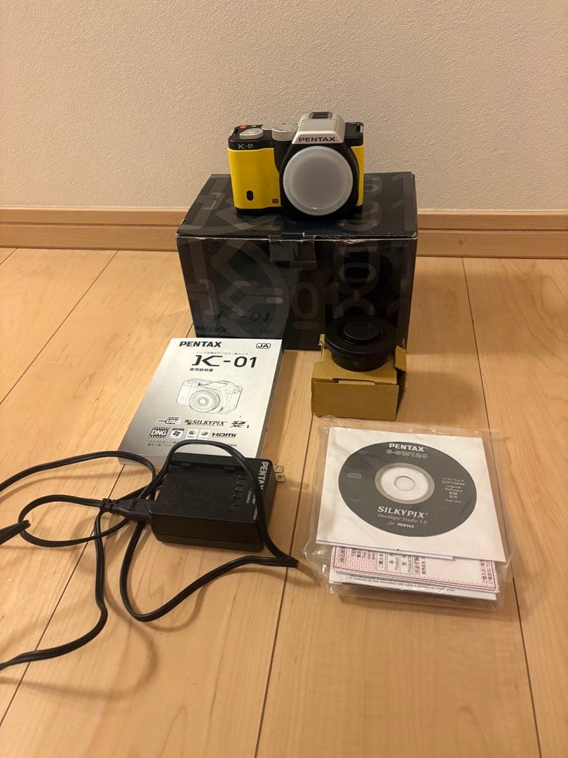 Pentax K-01 + DA 40mm F2.8 XSキット