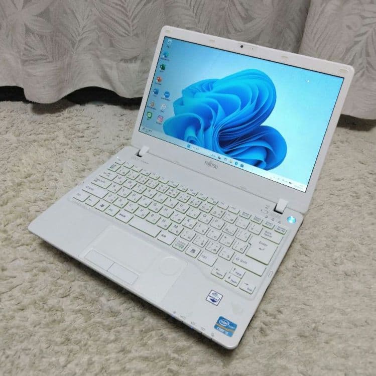 千41 特価 初期設定済み Office 小型　ノートパソコン