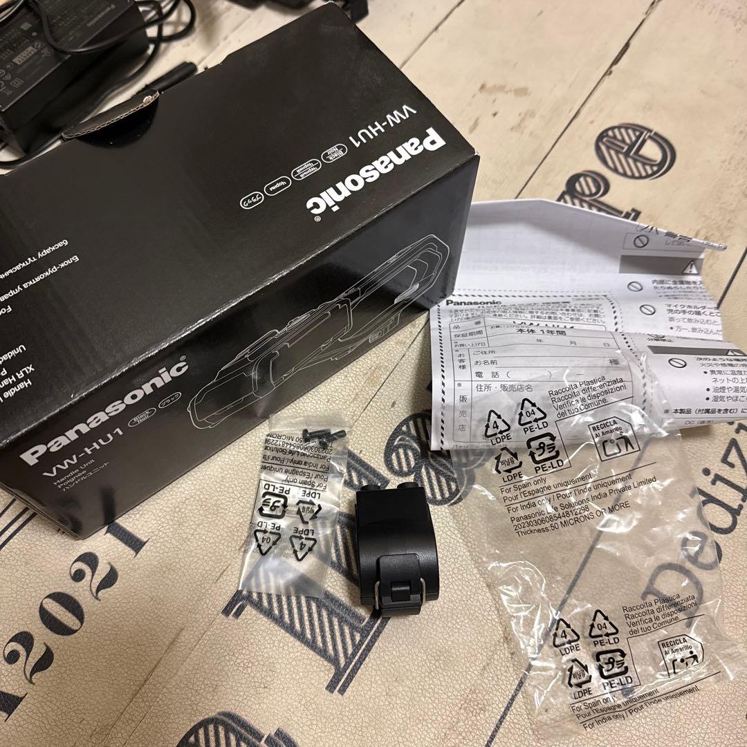 【美品】Panasonic HC-X1500 ハンドルセット　ビデオカメラ