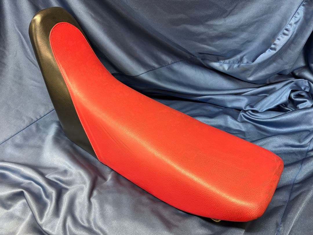 XR250 MD30 ME08 シート中古　破れなし