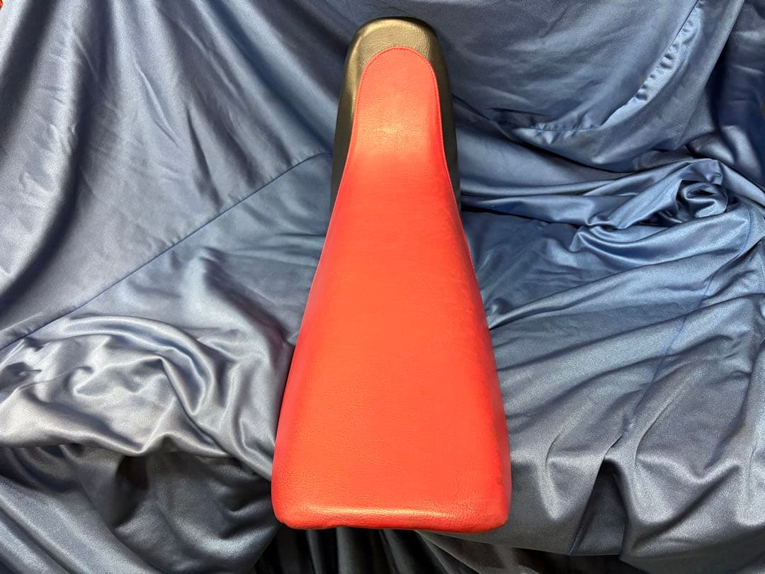 XR250 MD30 ME08 シート中古　破れなし