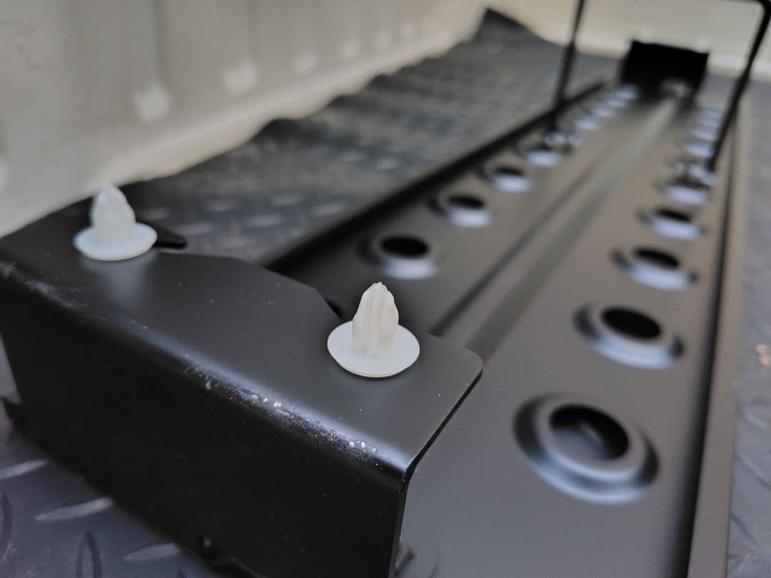 APIO 荷室フラットデッキ