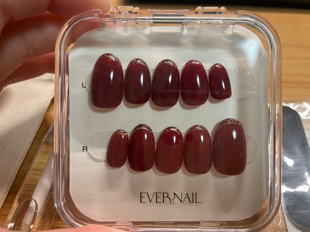 【値下しました】エバーネイル オーバル　ネイルチップ