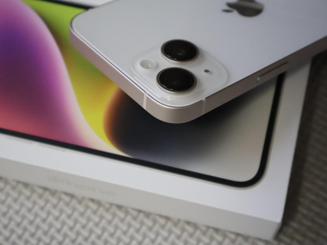 Apple iPhone 14 128GB 　付属品は全て付いてます