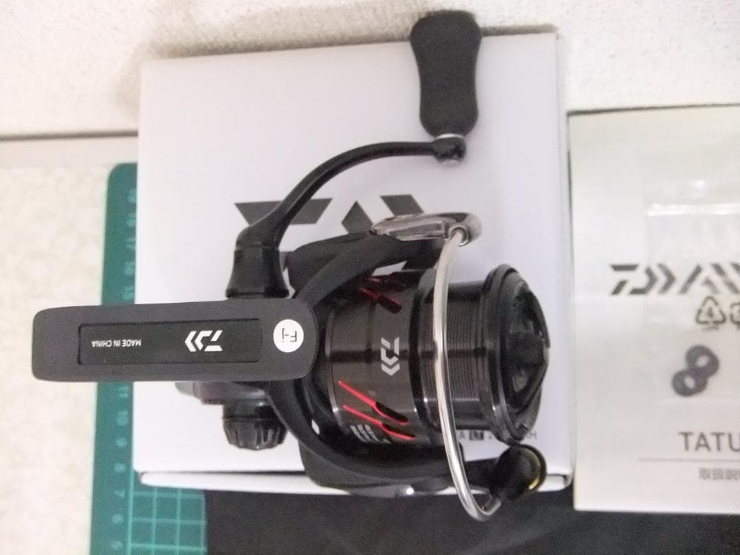Daiwa 18 タトゥーラ TATULA LT 2500S-XH 美品/元箱付