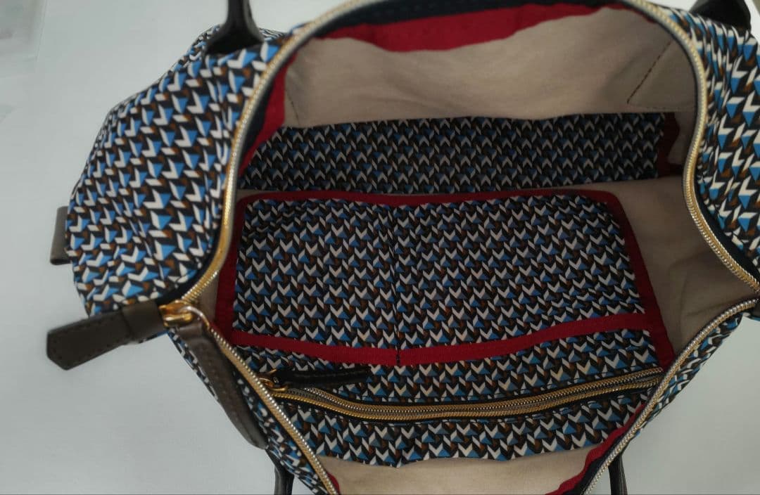 ロベルタピエリ トートバッグ　ハンドバッグ A4　肩掛け 大容量