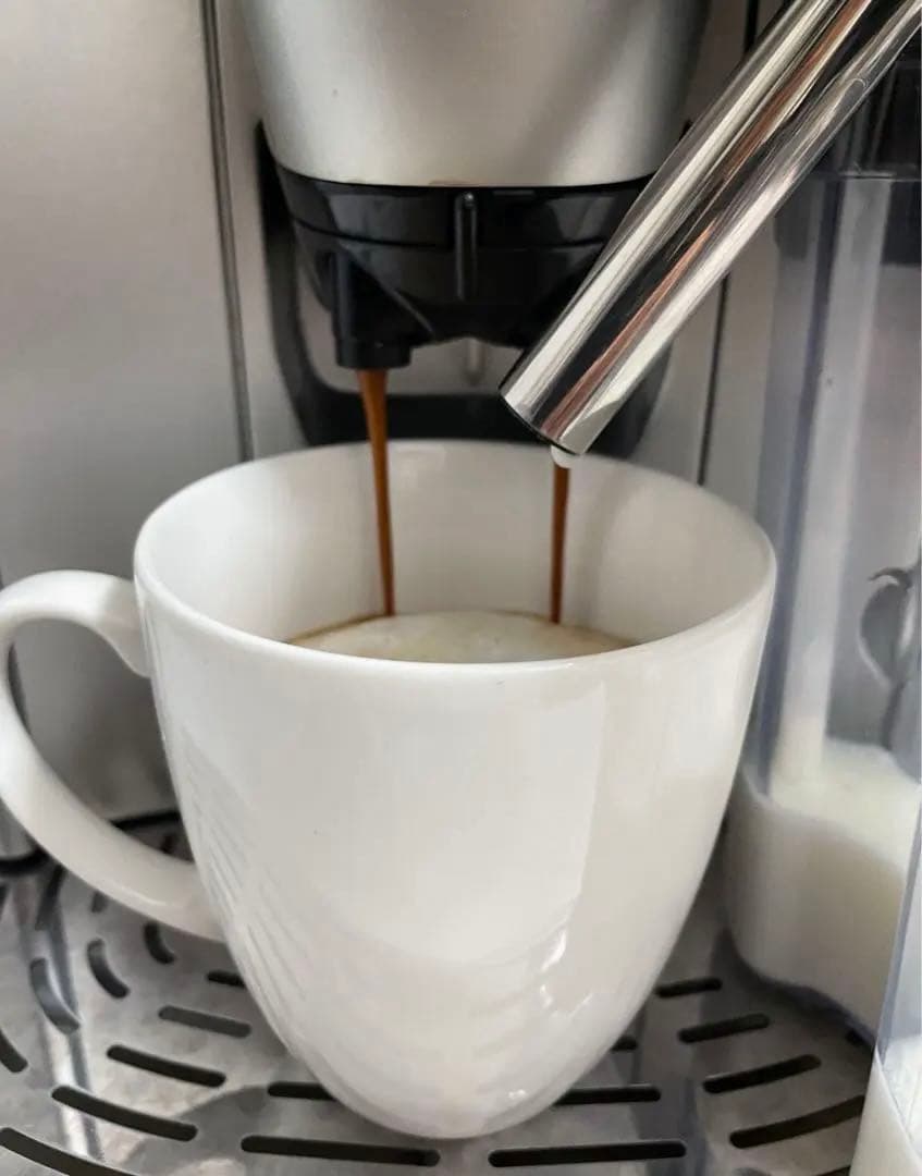 美品デロンギ 全自動エスプレッソマシン ESAM1500DK厨房機器 業務用 。