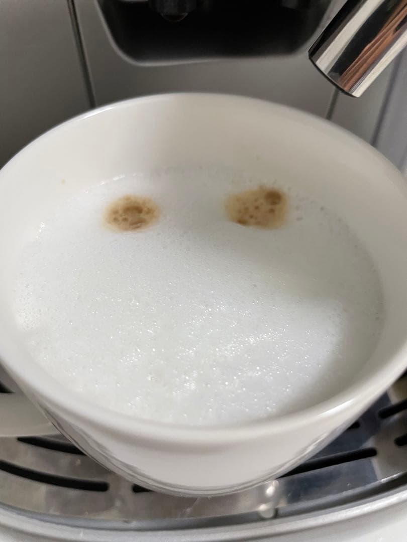 美品デロンギ 全自動エスプレッソマシン ESAM1500DK厨房機器 業務用 。