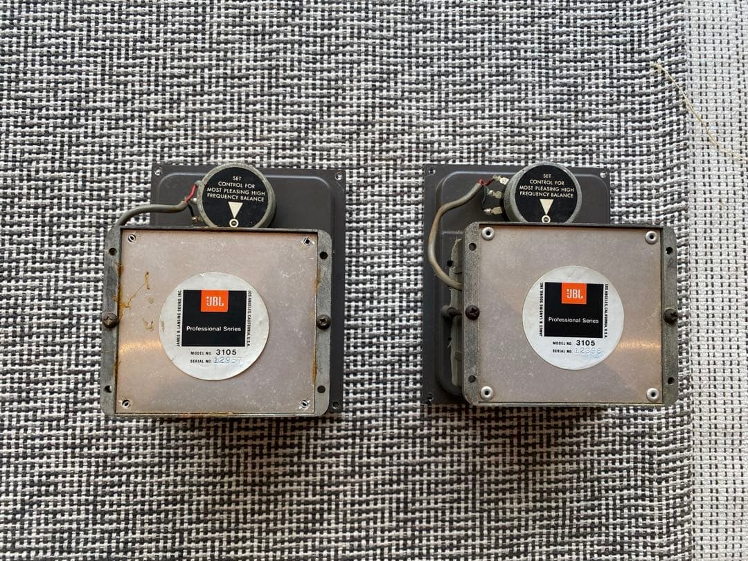 JBL 3105 ディバイディング　ネットワーク