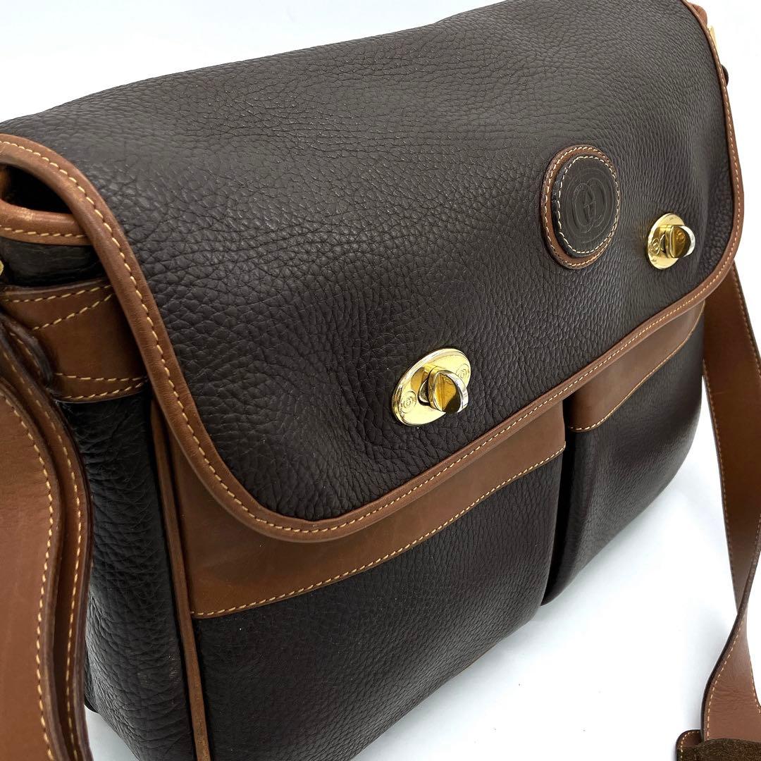 【GUCCI】メッセンジャーバッグ　ゴールド金具　レザー　ダークブラウン　A4