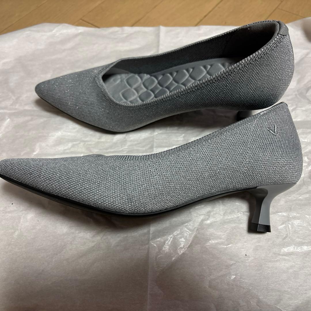 VIVAIA グレー ニット素材 ポインテッドトゥパンプス