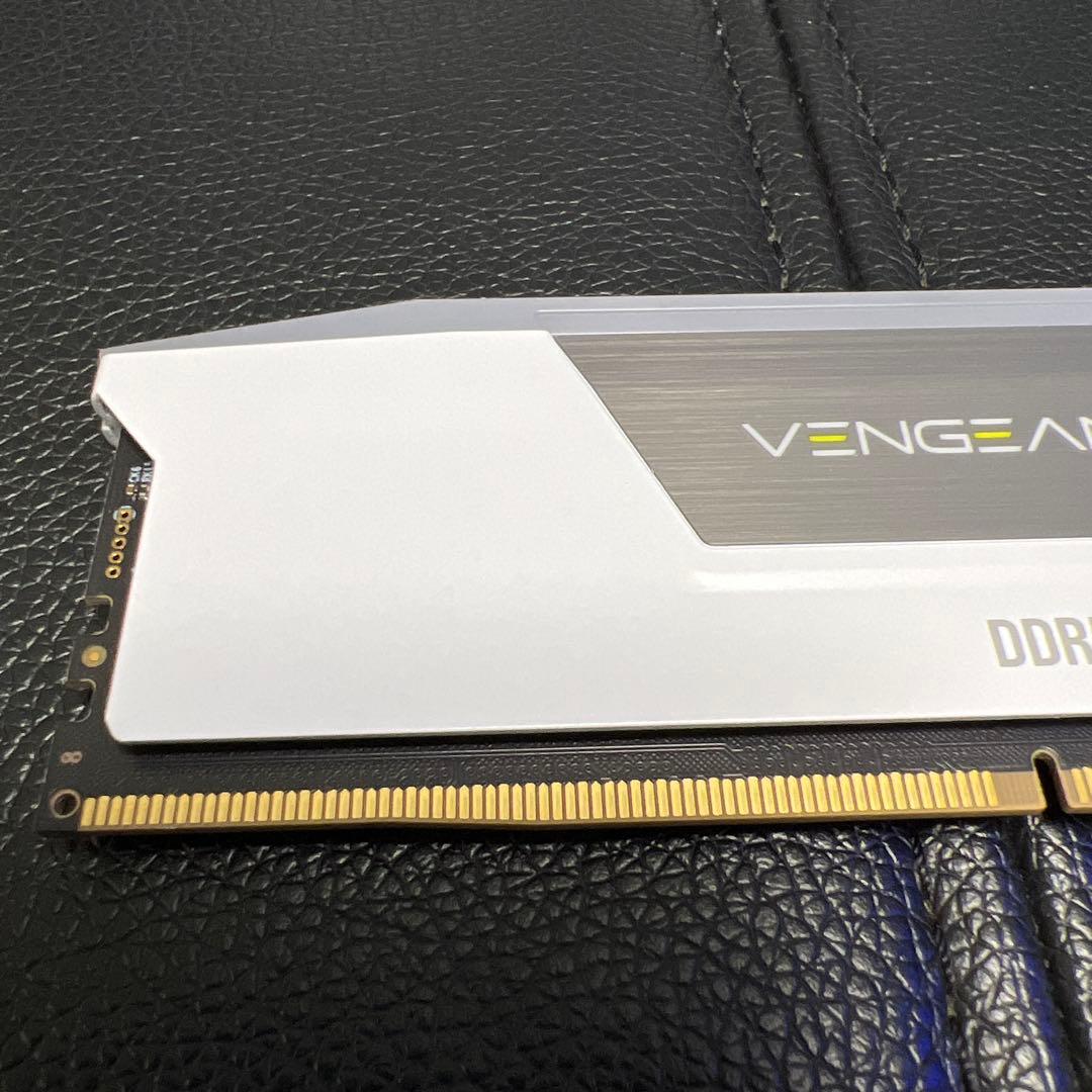 CORSAIR DDR5 32GB ホワイト [16GB×2枚]