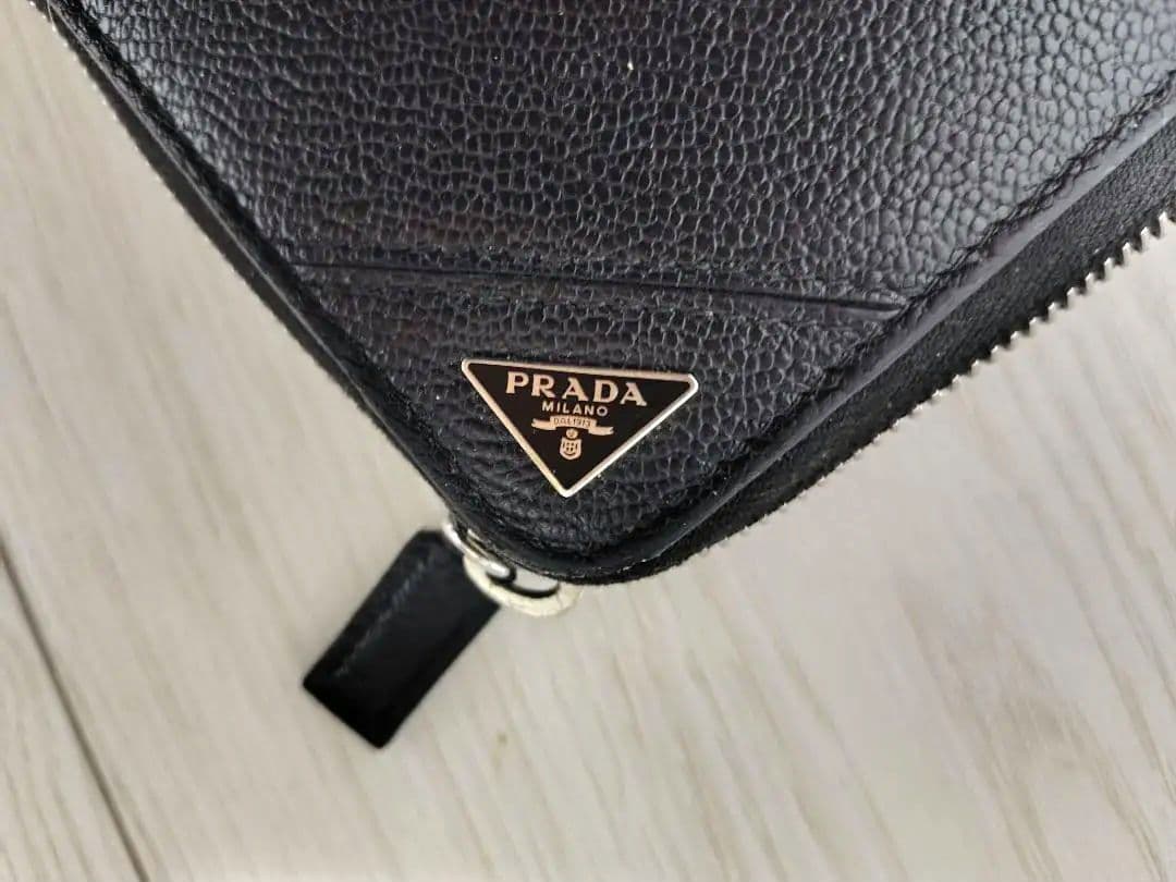 PRADA プラダ　長財布　三角ロゴ　トライアングル