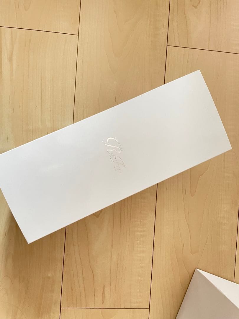 リファの光脱毛器具