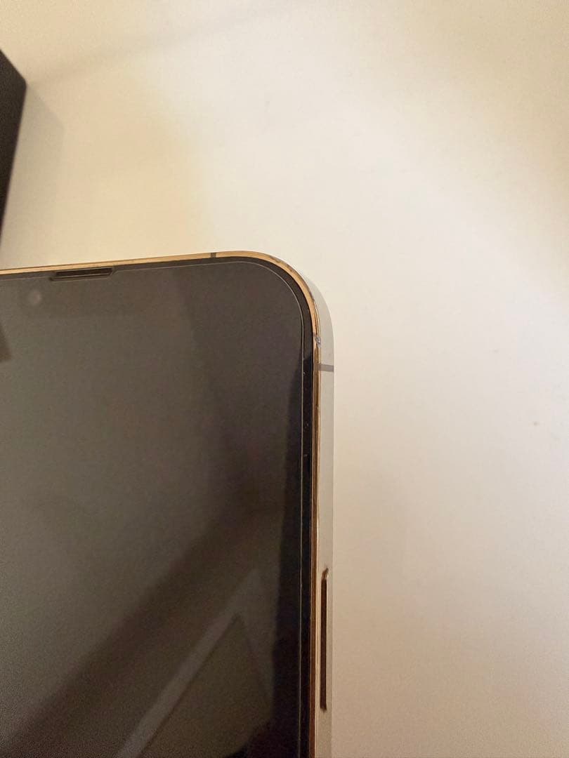 iPhone13pro max 256gb ゴールド バッテリー容量88% 美品