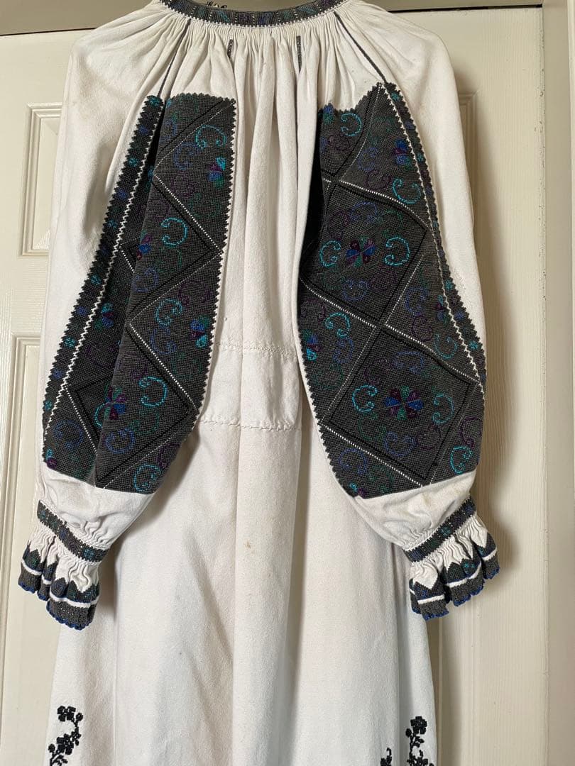 【最終値下げ】vintage 刺繍ワンピース