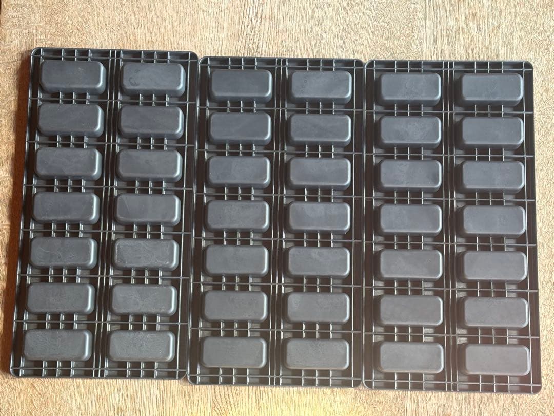 坂田モールド ケーキ型 焼菓子型 3枚セット 新品有フィナンシェ　ミニパウンド