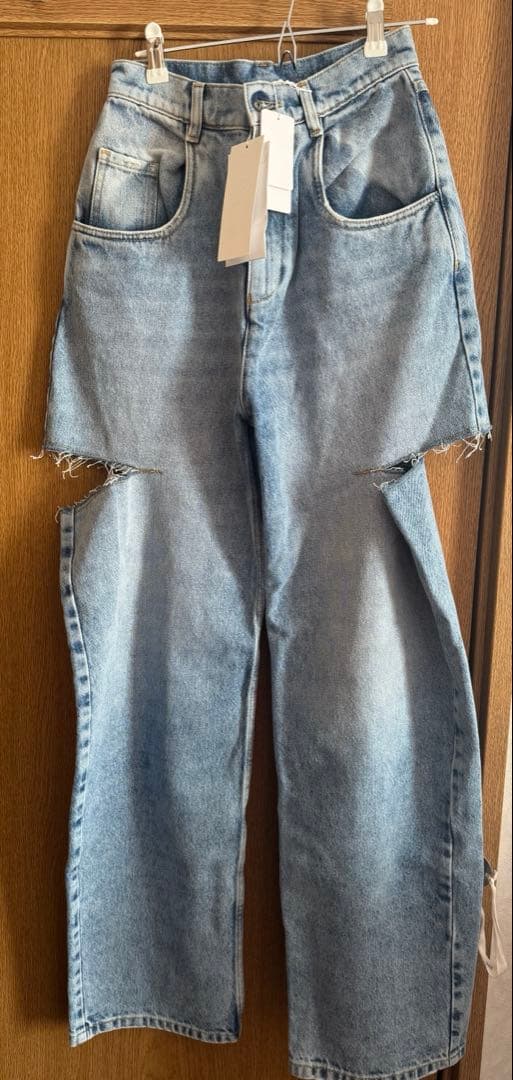 【新品タグ付】メゾンマルジェラ スラッシュディテール カットオフ デニム