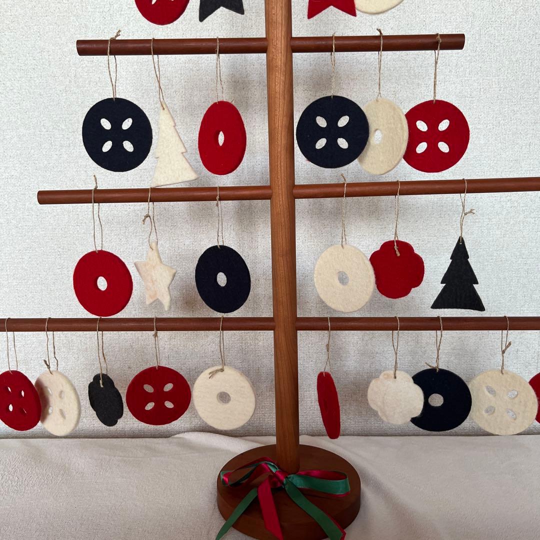 むぅ【希少】木製クリスマスツリー フェルトオーナメント26個