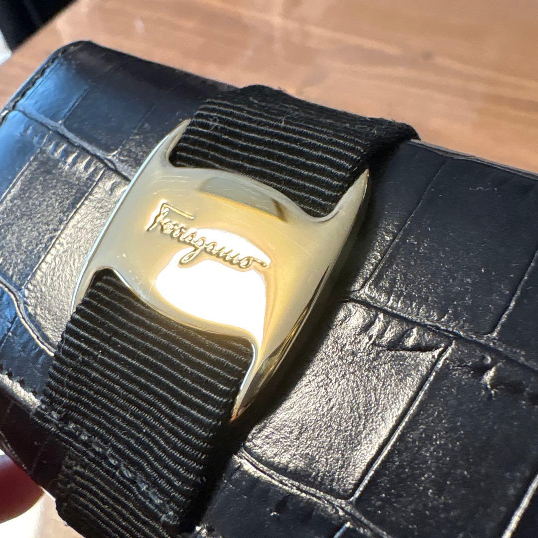 【未使用】Salvatore Ferragamo レザーキーケース　ブラック