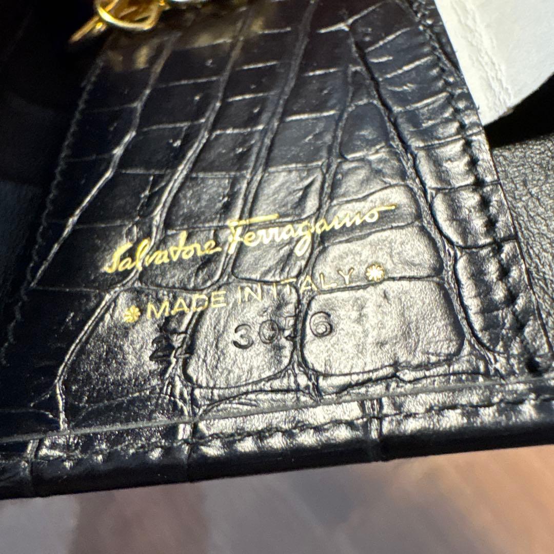 【未使用】Salvatore Ferragamo レザーキーケース　ブラック