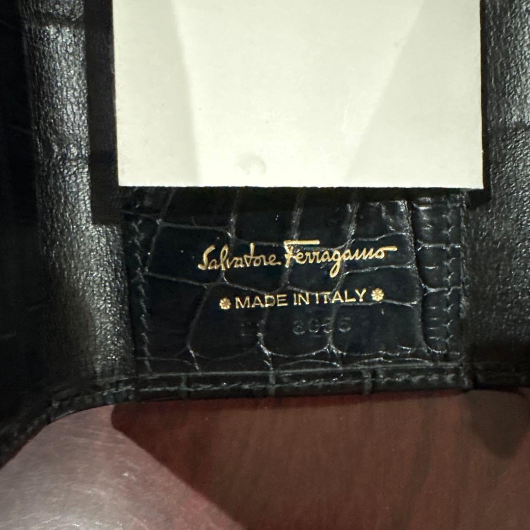 【未使用】Salvatore Ferragamo レザーキーケース　ブラック