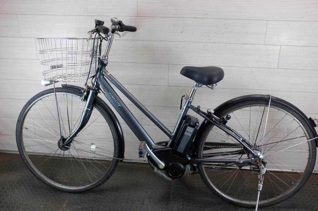 こ*ん様 ヤマハPAS　CITY　27インチ　3段　8.1Ah（4点灯）充電器あ