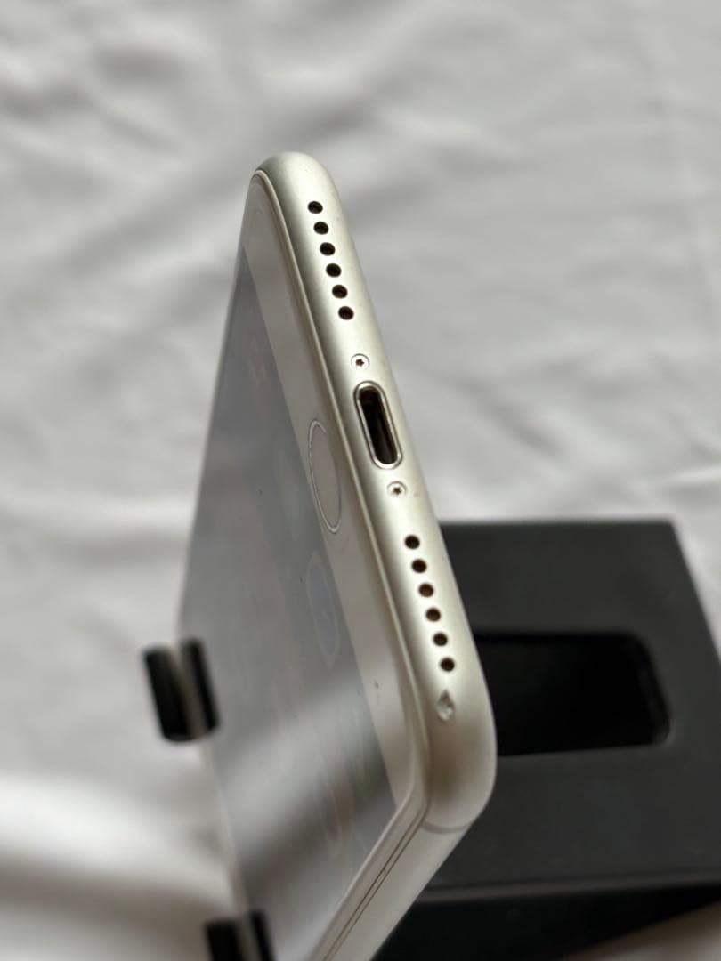 iPhone8 シルバー 64GB 本体