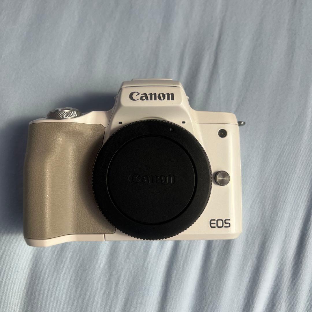 Canon EOS Kiss M ミラーレス一眼セット