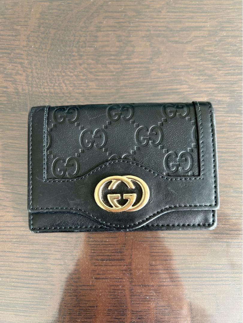 【ゆー】GUCCI ブラックレザー 名刺入れ