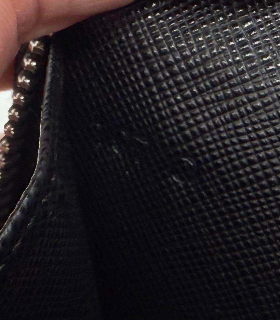 未使用品!!PRADA プラダ サフィアーノトライアングル オーガナイザー 財布