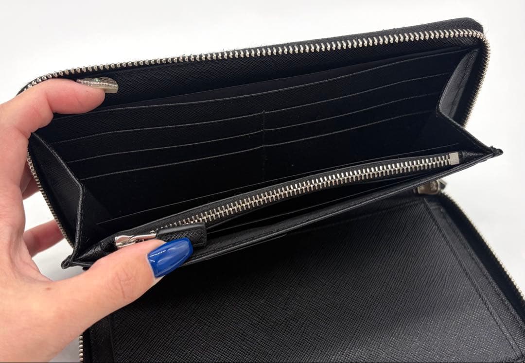 未使用品!!PRADA プラダ サフィアーノトライアングル オーガナイザー 財布