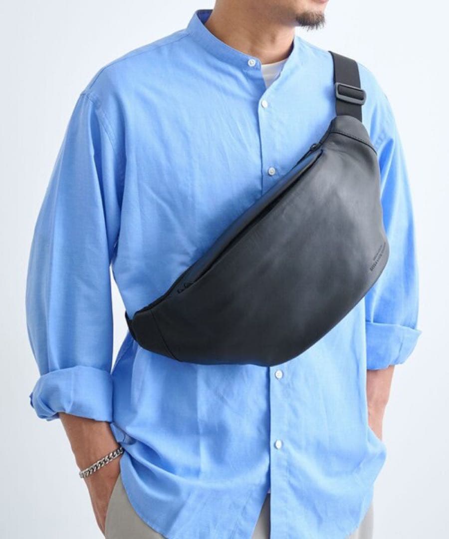 未開封▼GLR レザー ファンクショナル スリングバッグ