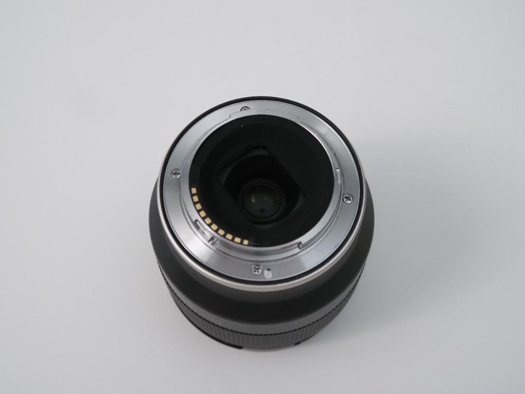 TAMRON 20mm F/2.8 Di III OSD M1:2 Eマウント