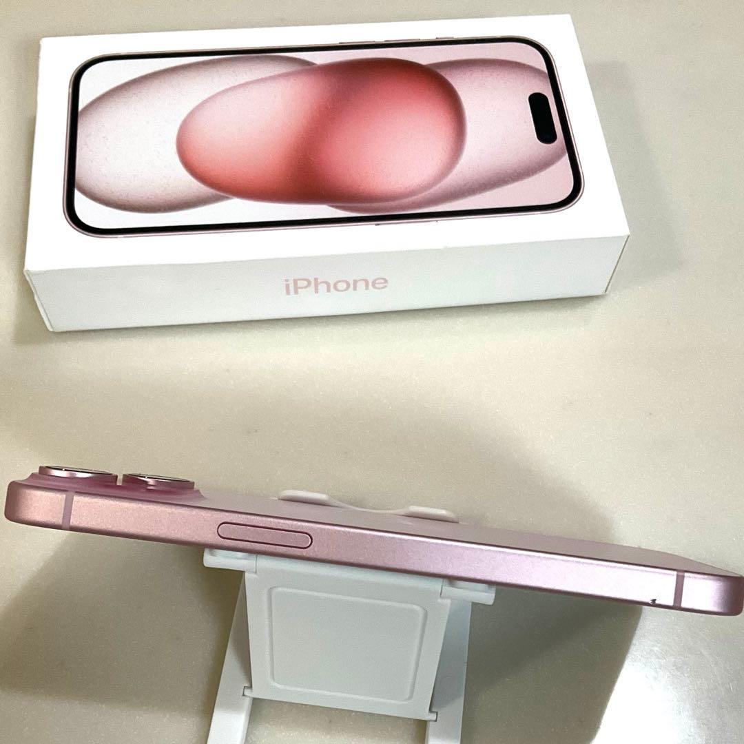 iPhone 15 128GB ピンク（バッテリー最大容量···100%）