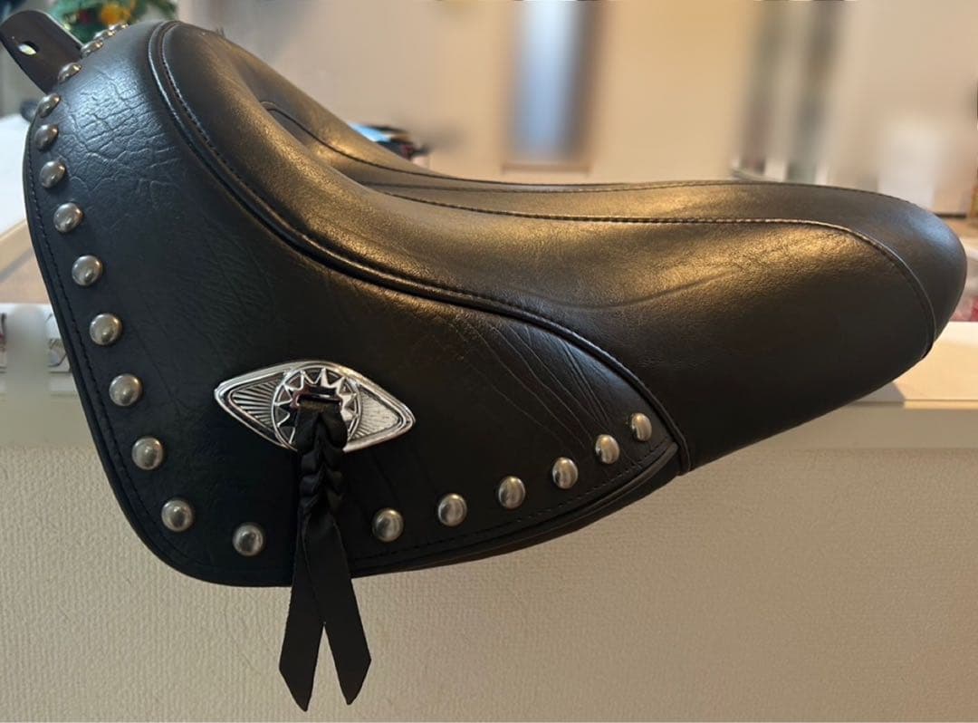 ハーレーダビッドソン　純正シート