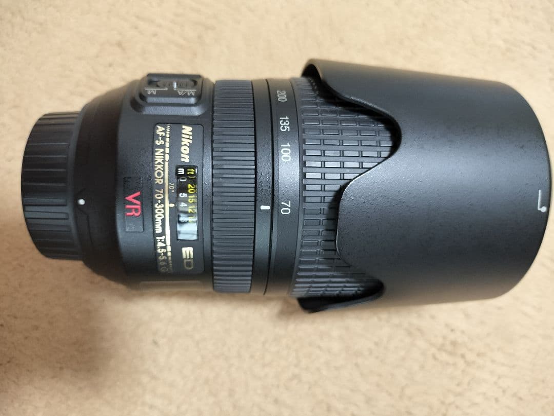 Nikon 70-300mm f/4.5-5.6G ED VR ズームレンズ