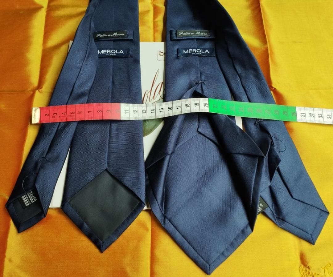 値下げ メローラ 3fold 緑無地 ネクタイ MEROLA M37