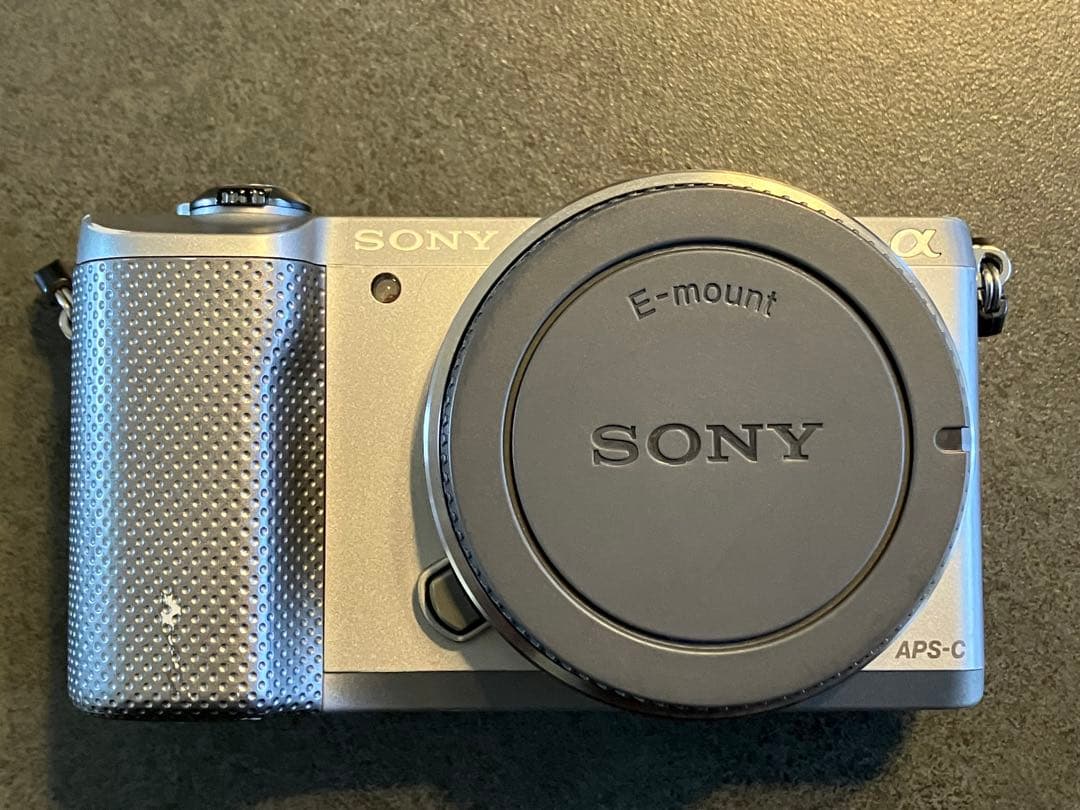 SONY α5000 ミラーレス一眼 本体 バッテリー付き