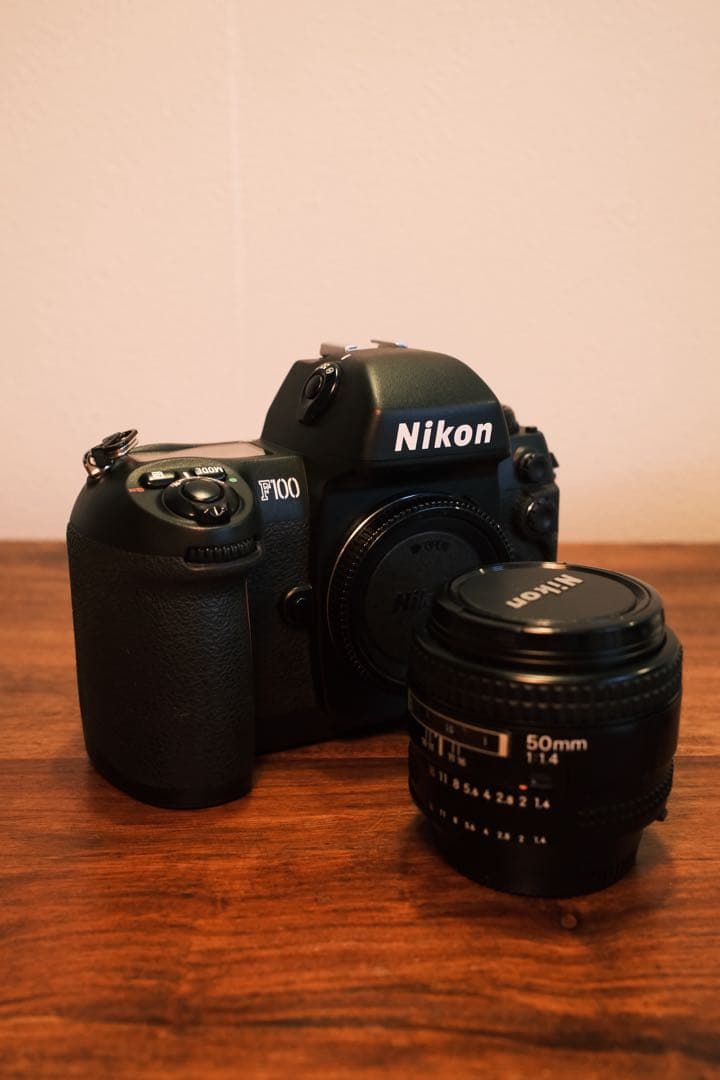 フィルムカメラ Nikon F100 + AF NIKKOR 50mm f/1.4