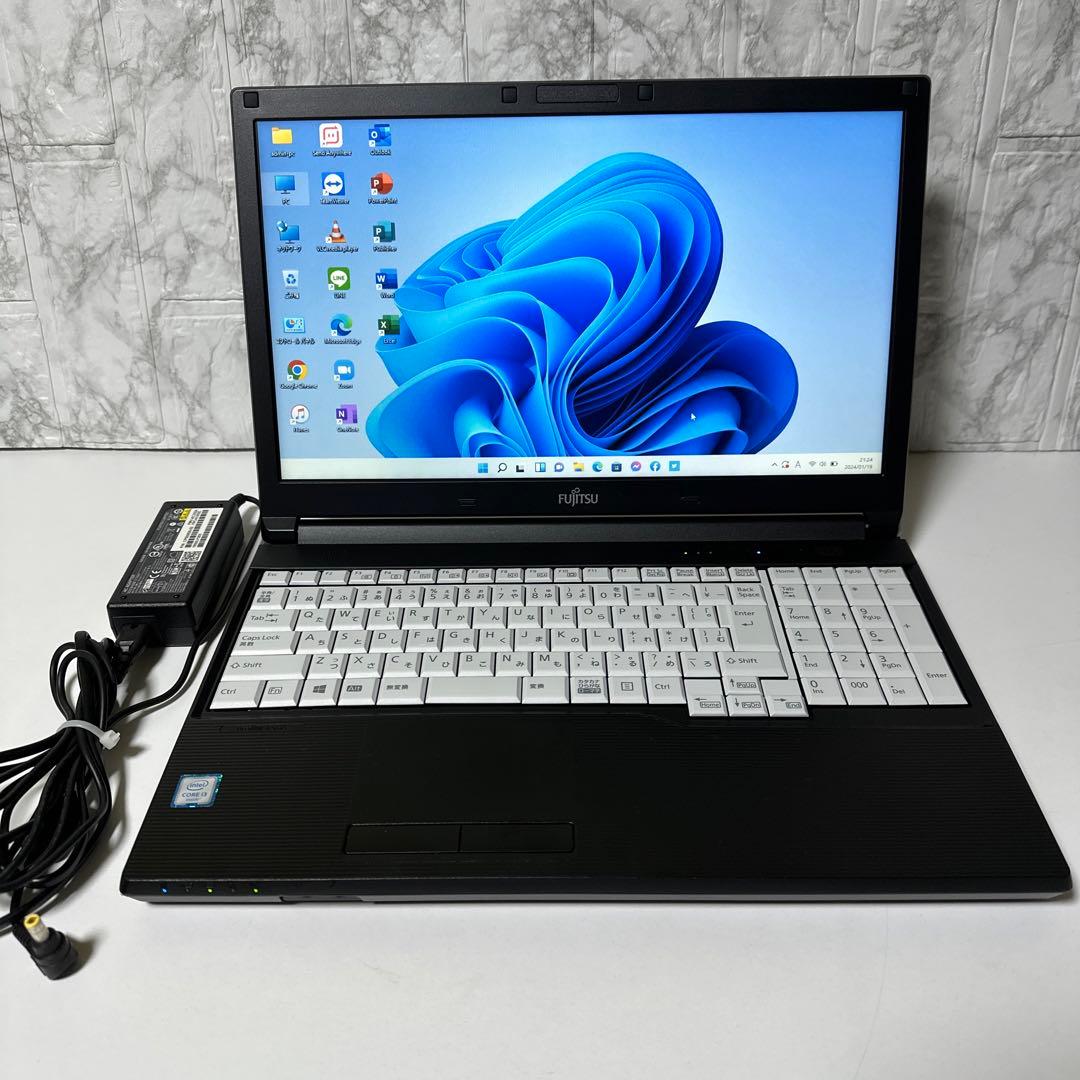 美品　富士通ノートパソコン　Windows11Pro オフィス付き　発送無料