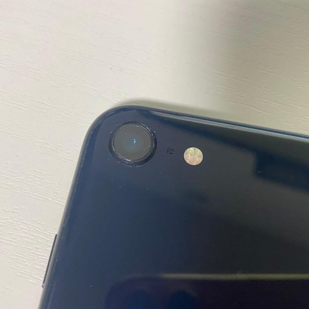 ◎Apple iPhone SE 第三世代 MMYC3J/A 83% ガラス割れ