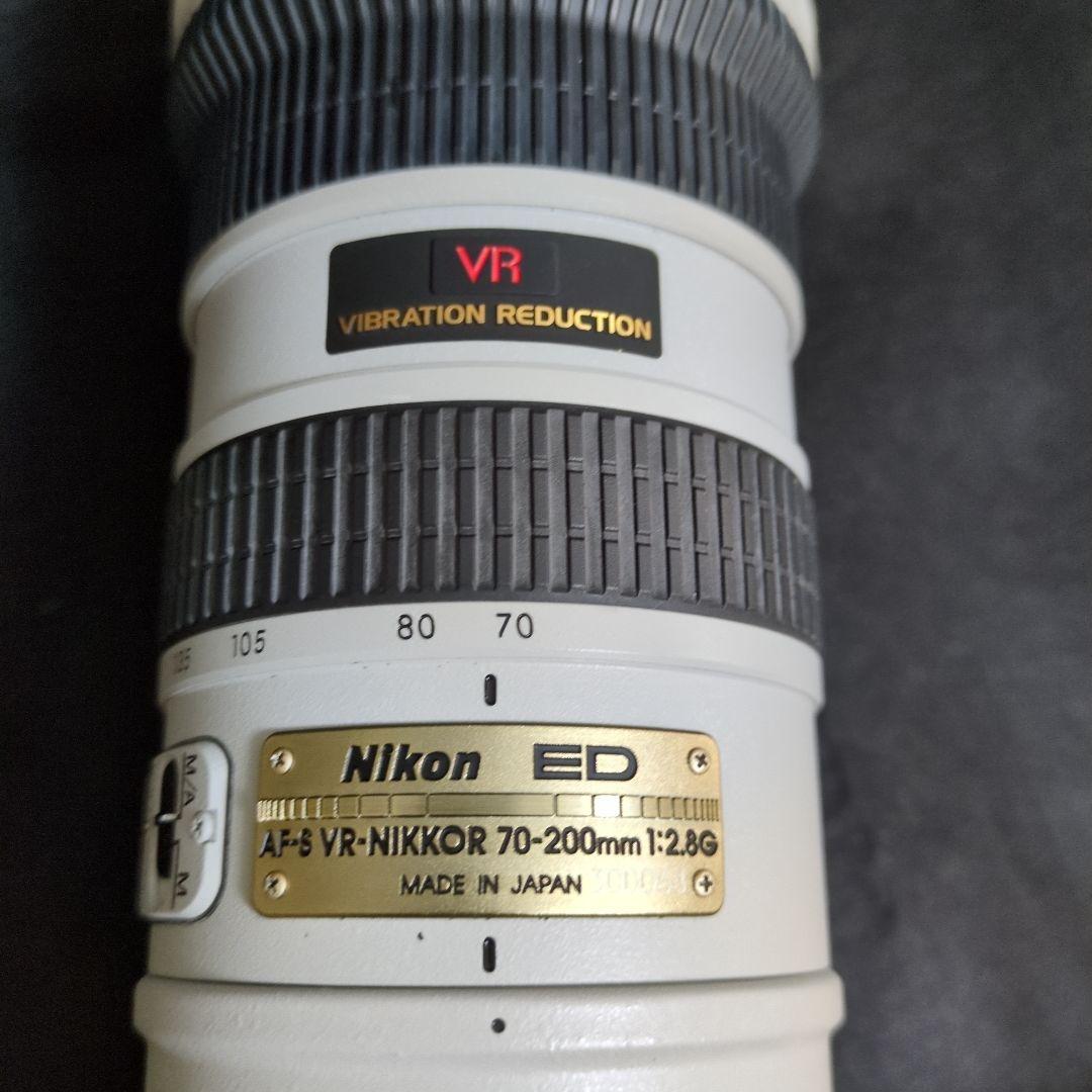 Nikon　AF-S VR NIKKOR 70-200mm 1:2.8G