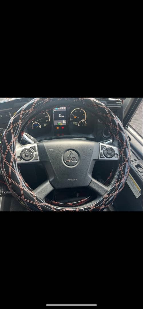 17スーパーグレート　ダッシュマットとハンドルカバー