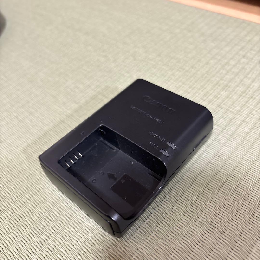 Canon EOS M100☆高画質ミラーレス一眼レフ_Bluetooth搭載