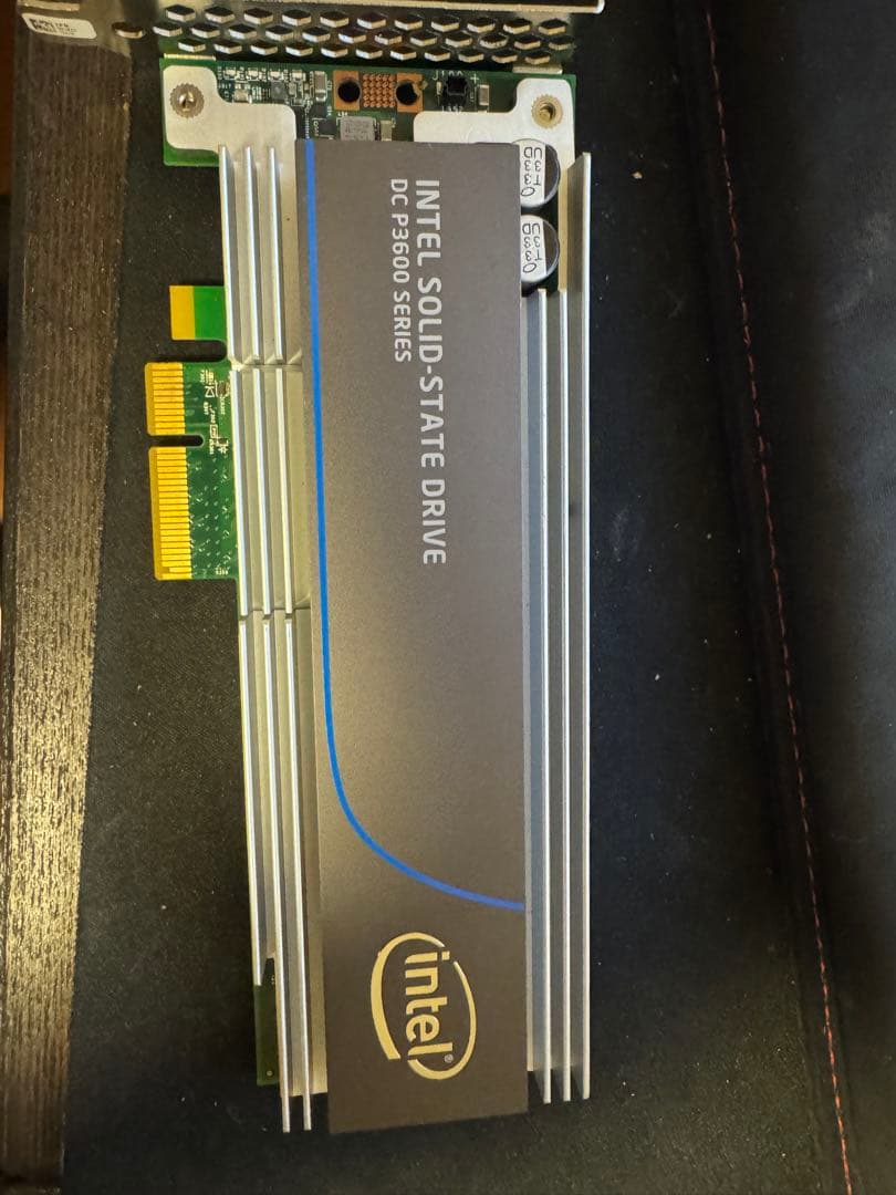 内蔵型SSD Intel P3605 1.6T Enterprise SSD