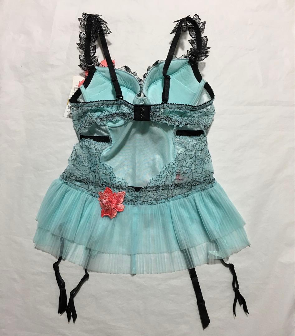 新品　ワコール　サルート 83G スリーインワン C75 40周年限定