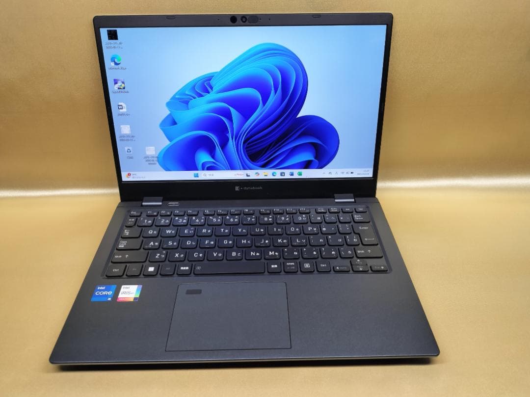 東芝　Dynabook G83/KW　高性能　2023年モデル(K-199)
