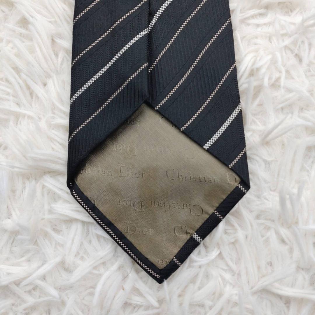 クリスチャンディオール 高級シルクネクタイ ストライプ柄 ブラック